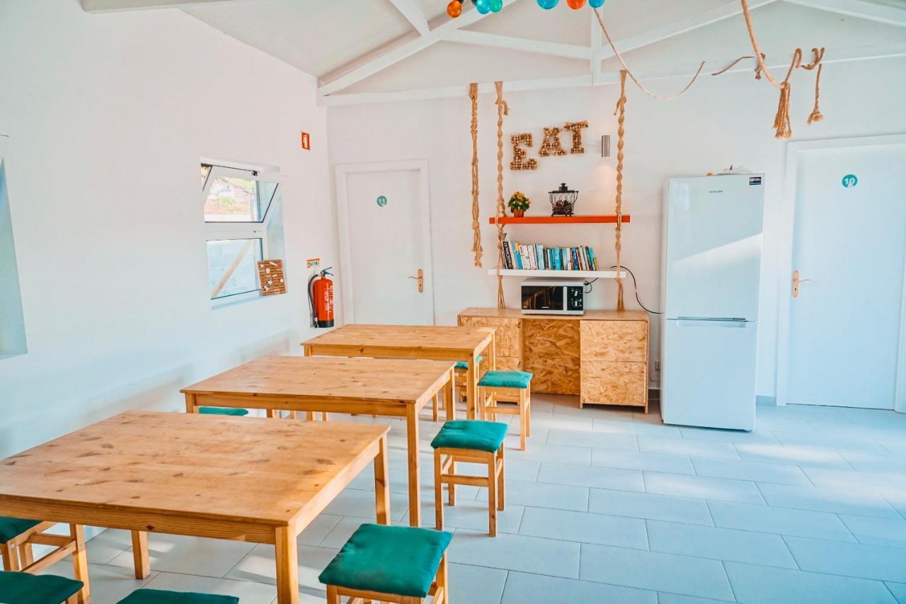 Oasis Backpackers Hostel Sintra Surf Colares Buitenkant foto